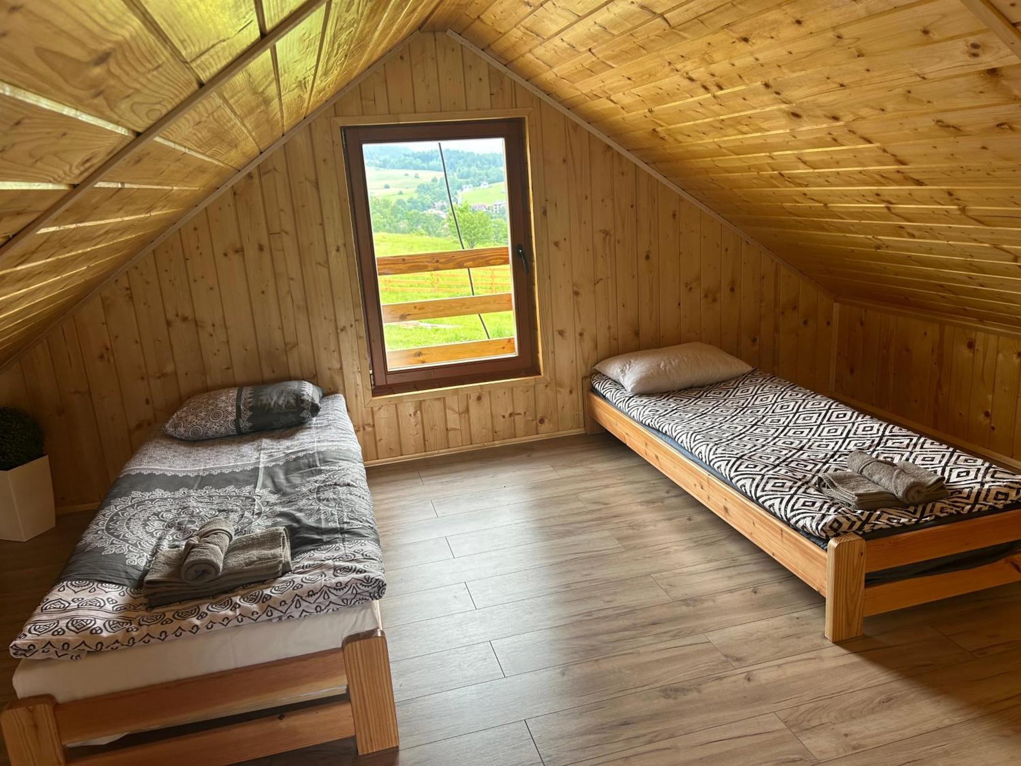 Domek Caloroczny Poreba Wielka  Экстерьер фото